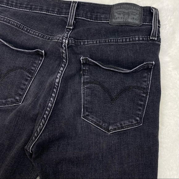 Levis 311 Shaping Skinny Capri Shorts - Picture 7 of 7